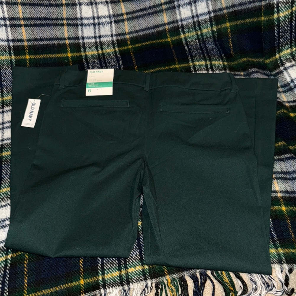 Old Navy Women's mid rise pixie pant size 6 NWT - Picture 4 of 9